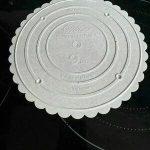 COPY - Wilton vintage acrylic  cake stand. 9 inches